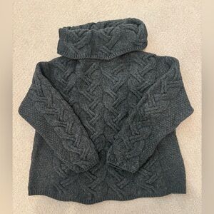 Aran Woollen Mills Merino Wool Cable Knit Turtleneck Sweater Made in Ireland